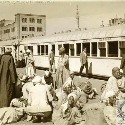 Wl egypt railways cairo train station in 1960 wagons lits coaches to luxor