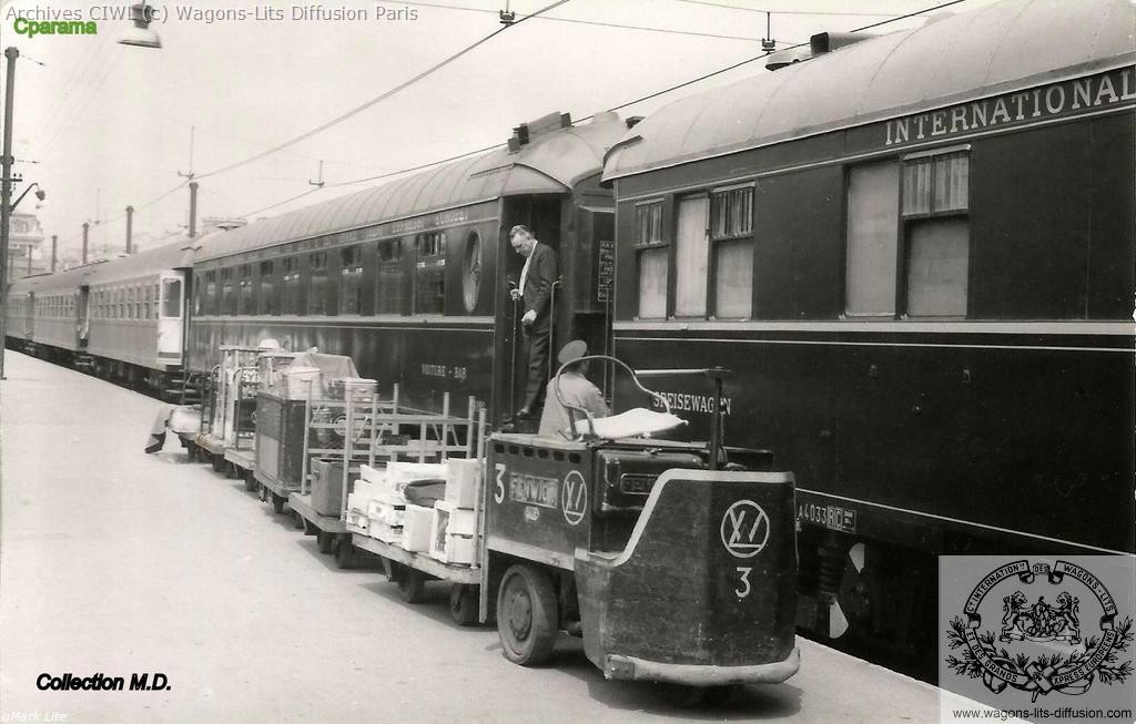 Wl en gare de paris lyon vers 1960