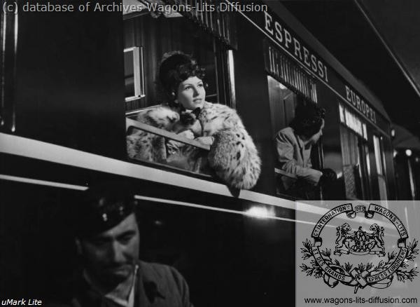 Wl film luci del varieta federico fellini 1950 carla del poggio in treno in vagone letto roma italia 1950