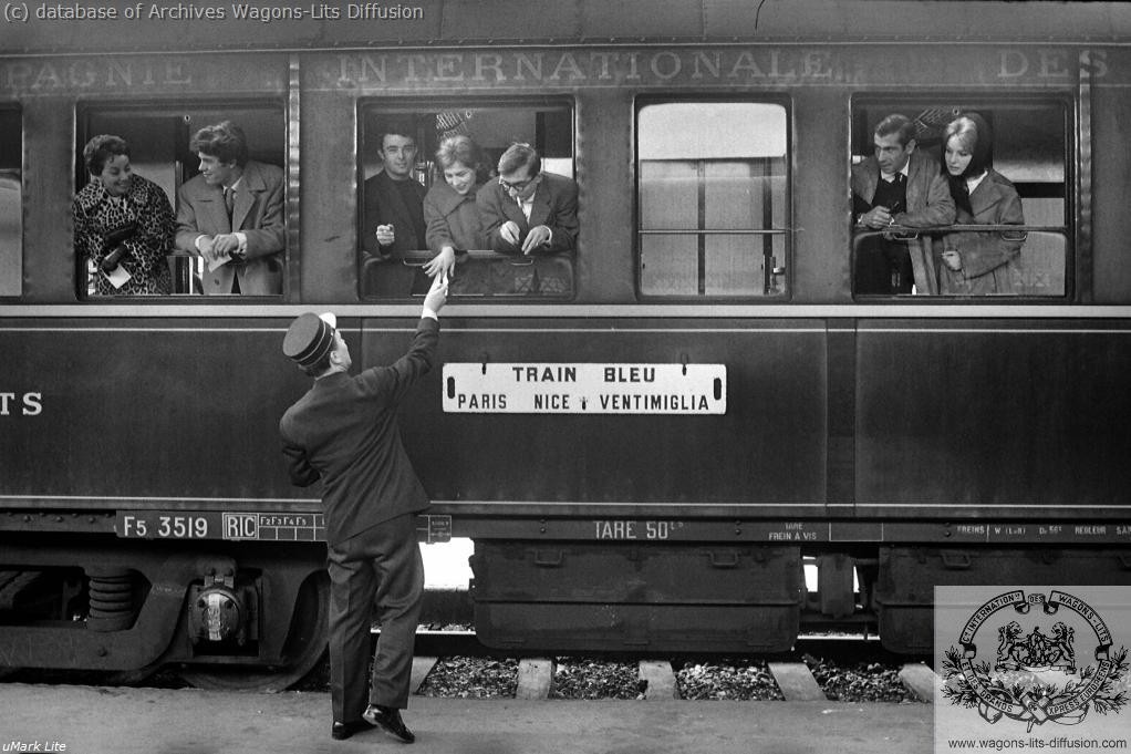Wl pub vl lx 3519 train bleu en 1950