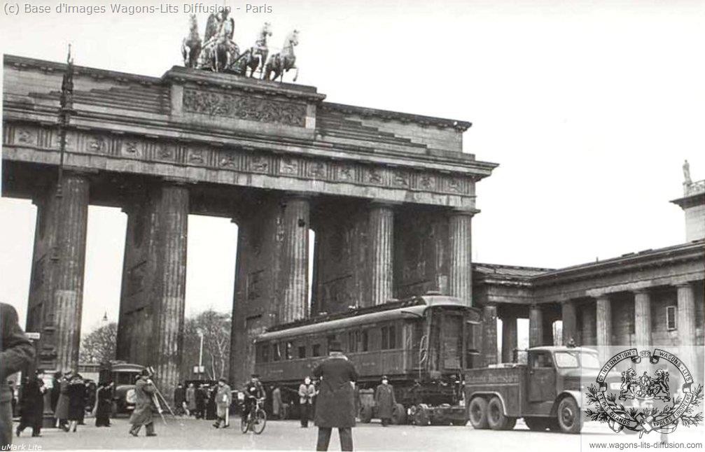 Wl wagons armistice 2419 a berlin porte de brandebourg 1940